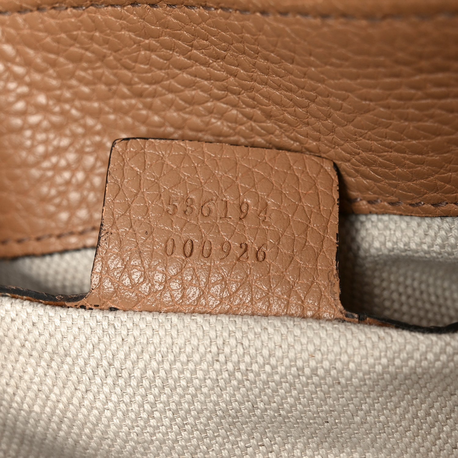 Pebbled Calfskin Large Soho Hobo Camelia