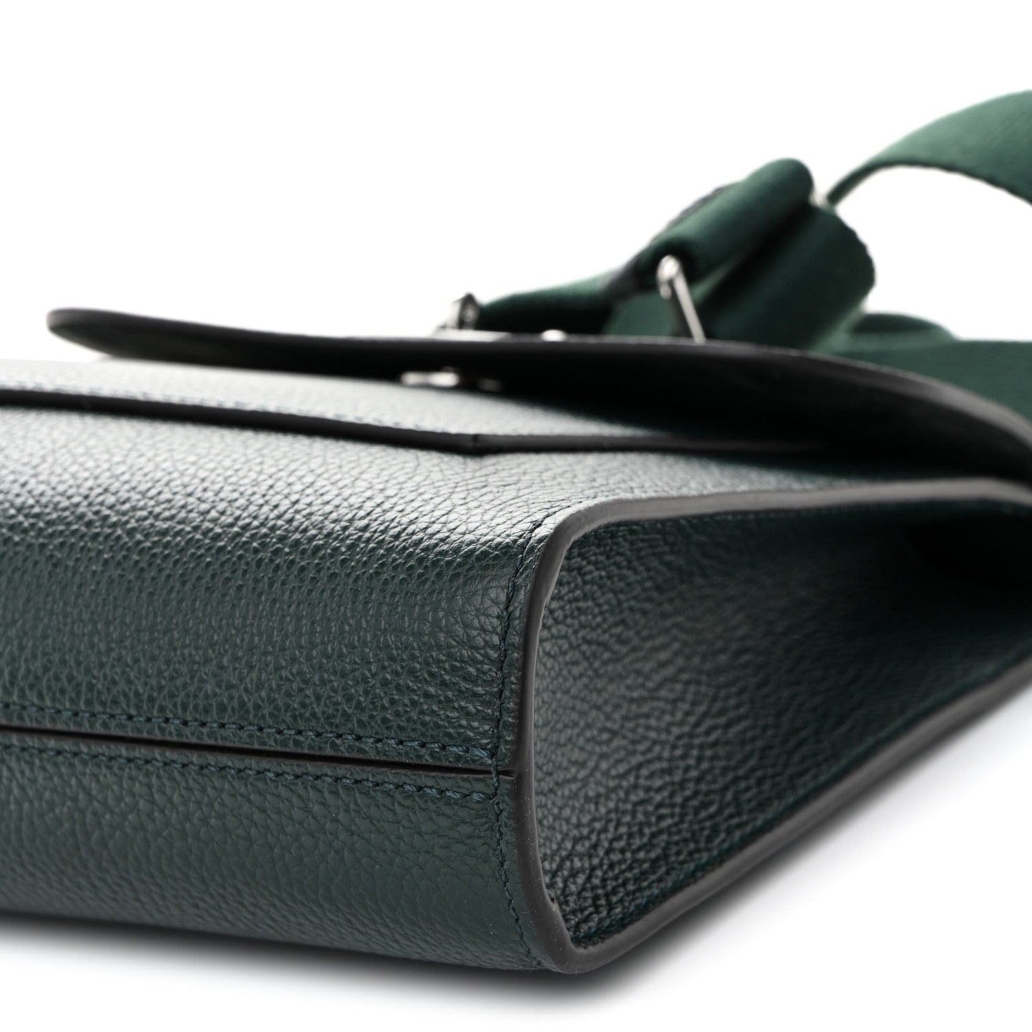 Small Classic Grain Calfskin New Antony Messenger Crossbody Mulberry Green