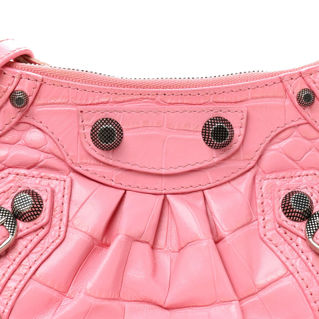 Extra Supple Calfskin Crocodile Embossed Le Cagole Mini Purse With Chain Sweet Pink