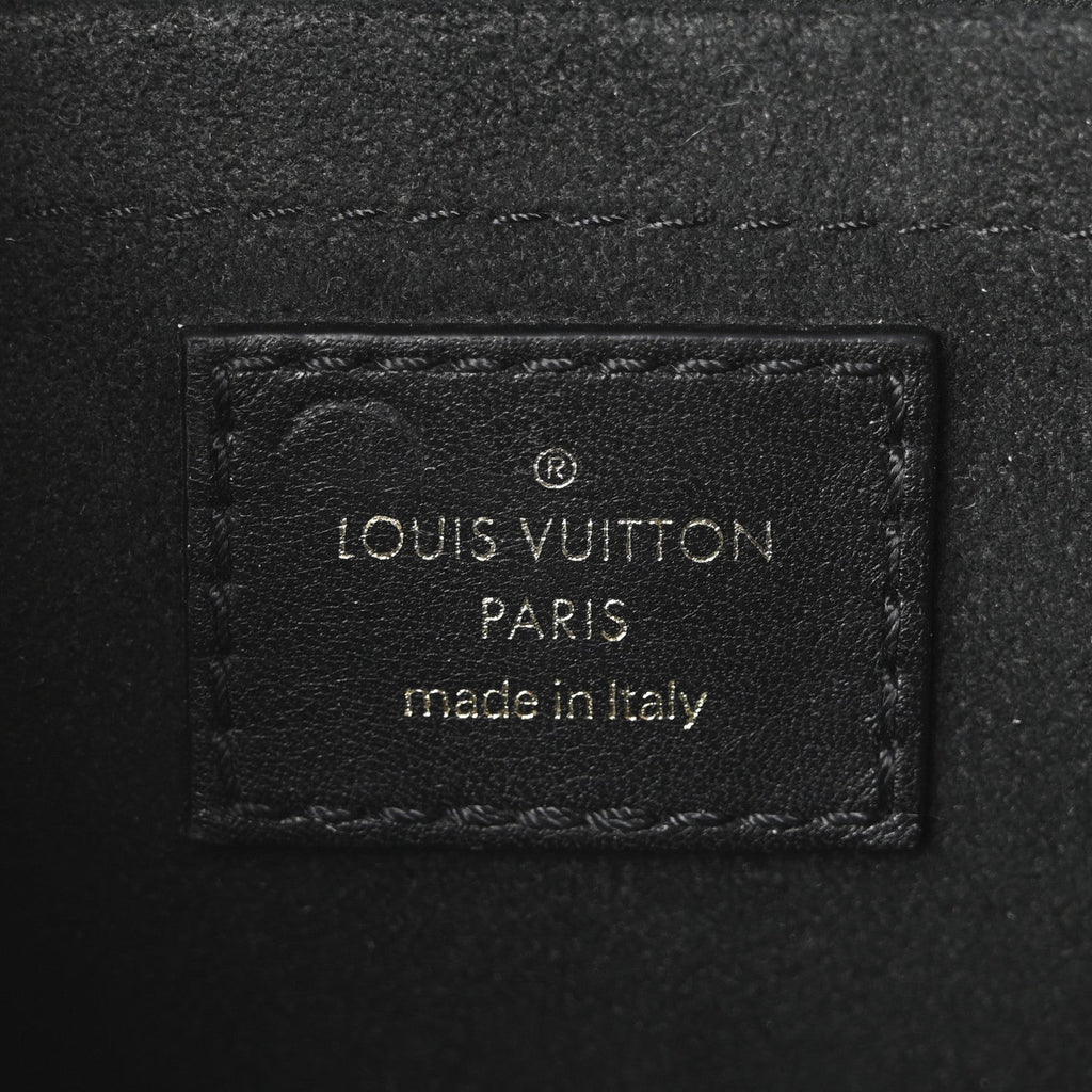 Calfskin Love Lock New Wave Chain MM Black