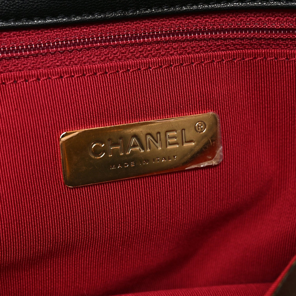 Goatskin Quilted Maxi Chanel 19 Flap Black