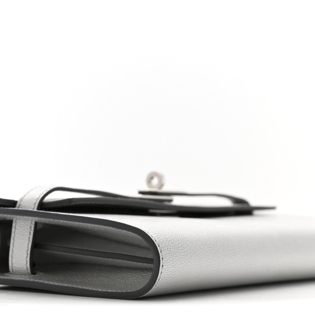 Metallic Chevre Chamkilight Kelly Wallet To Go Argent