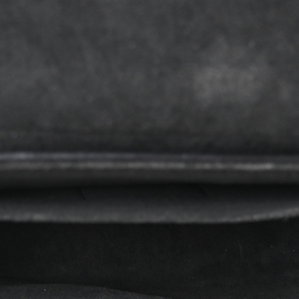 Grained Calfskin Lockme Tender Black