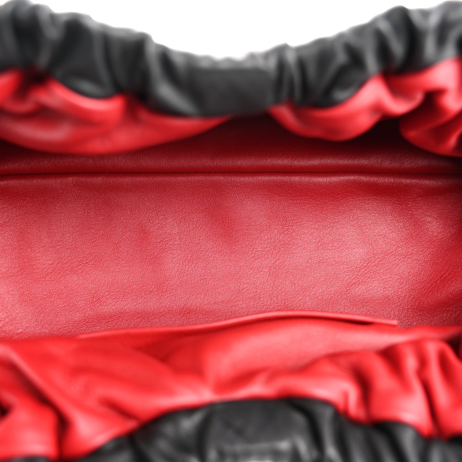 Lambskin Cloud Clutch Black Flamma