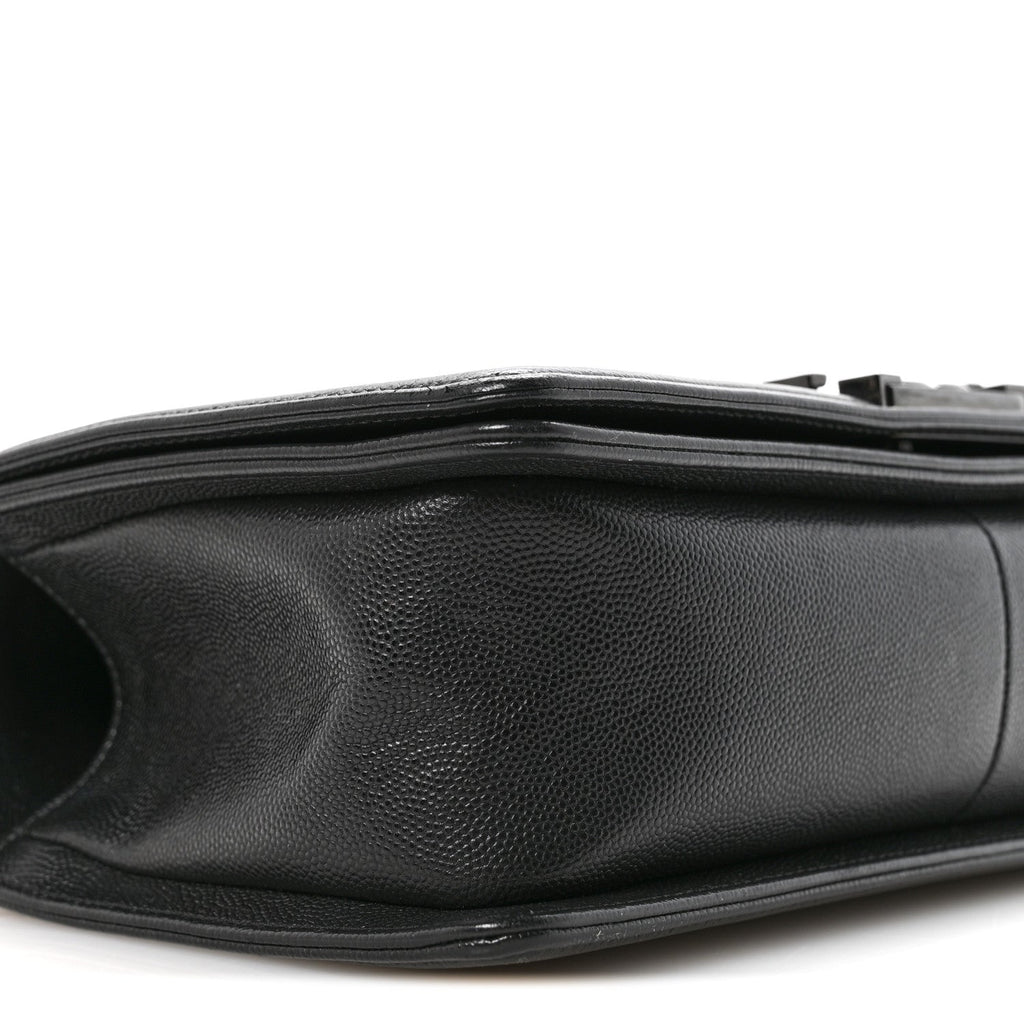 Caviar Quilted Medium Boy Flap So Black