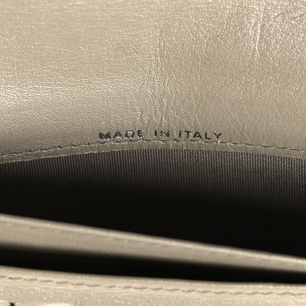 Caviar Sevruga Yen Wallet Silver