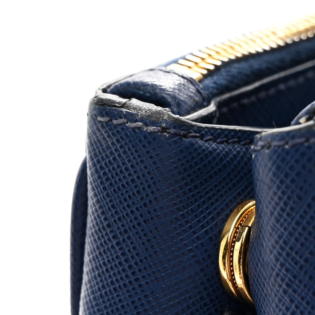 Saffiano Lux Medium Galleria Double Zip Tote Bluette