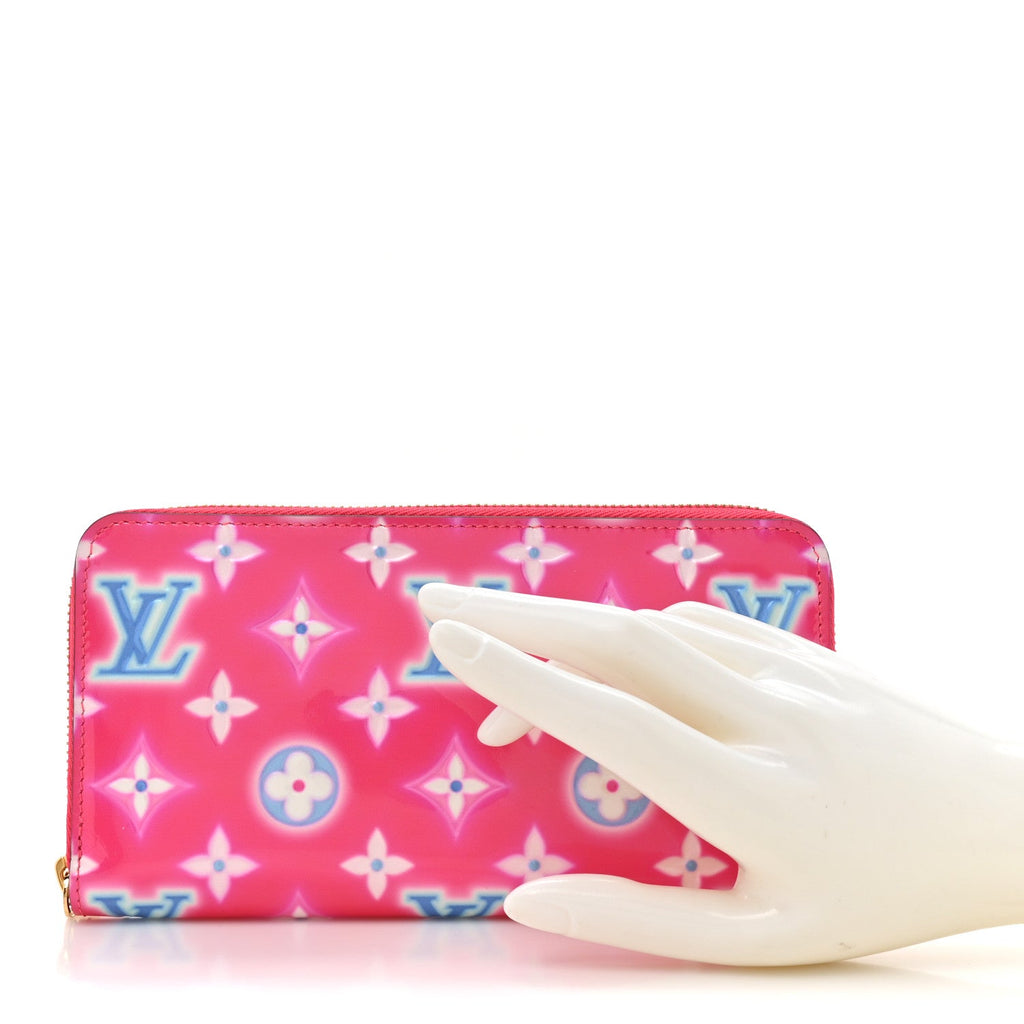 Vernis Valentine Zippy Wallet Fuchsia Neon