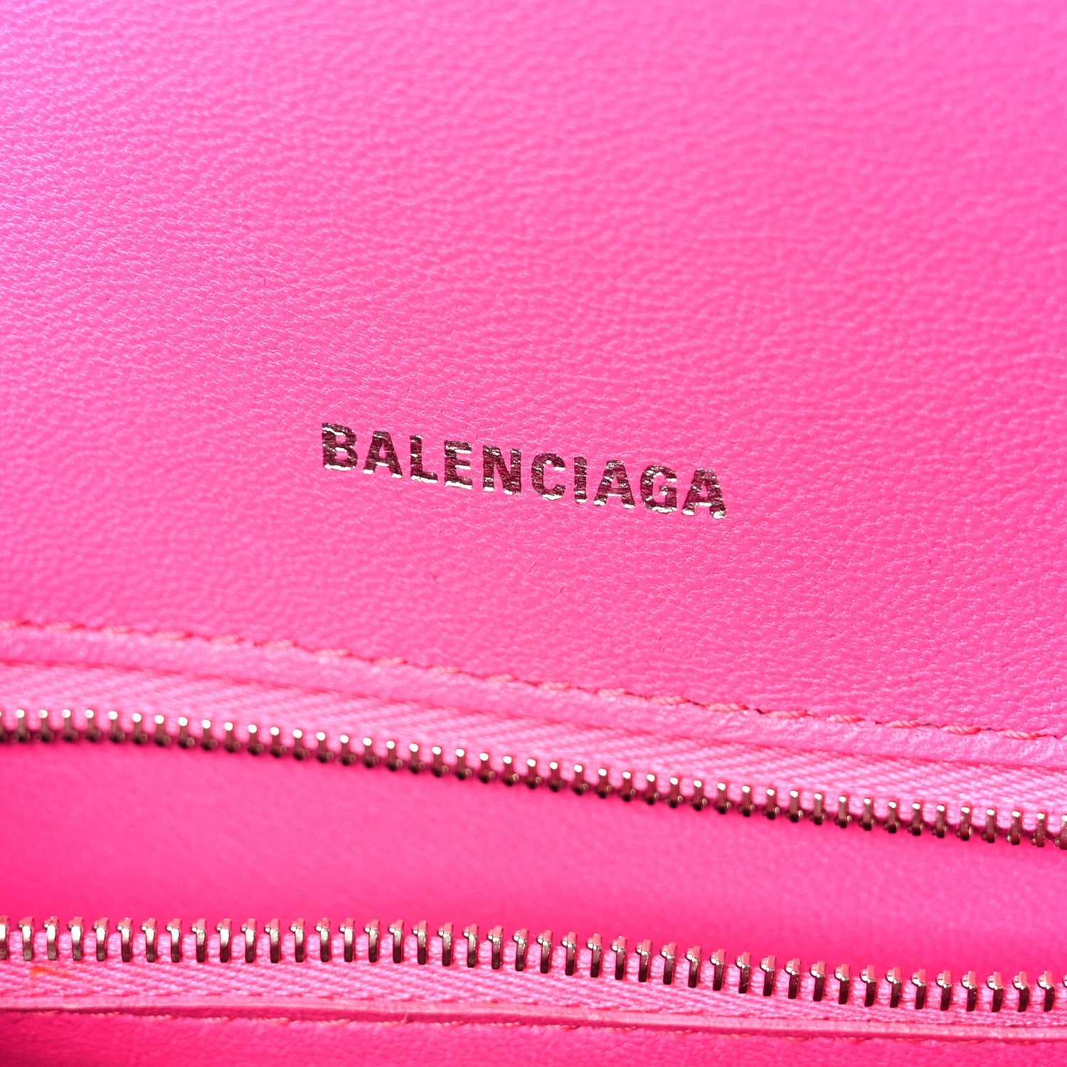 Shiny Box Calfskin Small Hourglass Top Handle Bag Acid Fuchsia