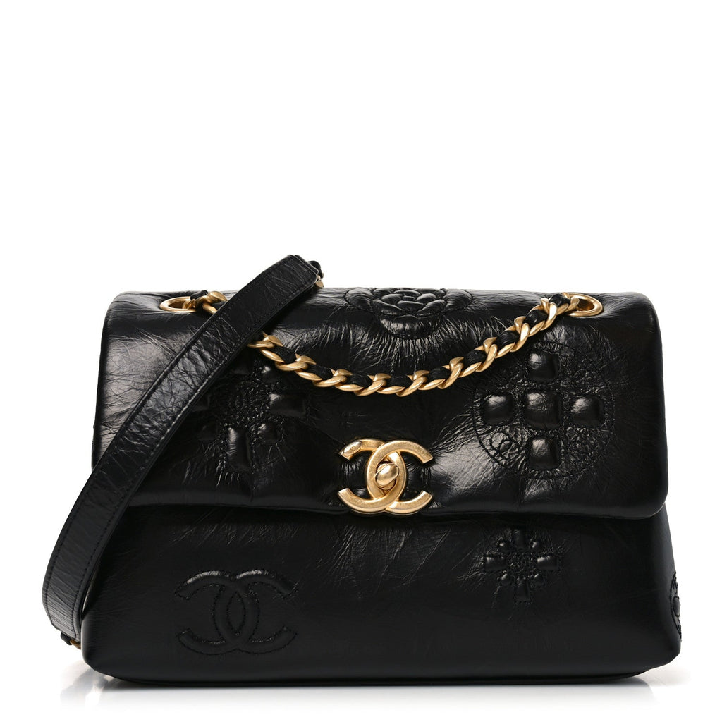 Crumbled Calfskin Embossed Flap Black