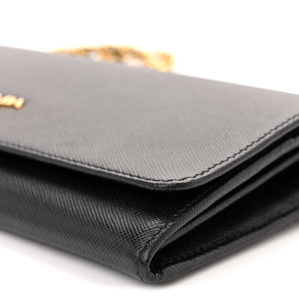 Saffiano Metal Oro Chain Wallet Black