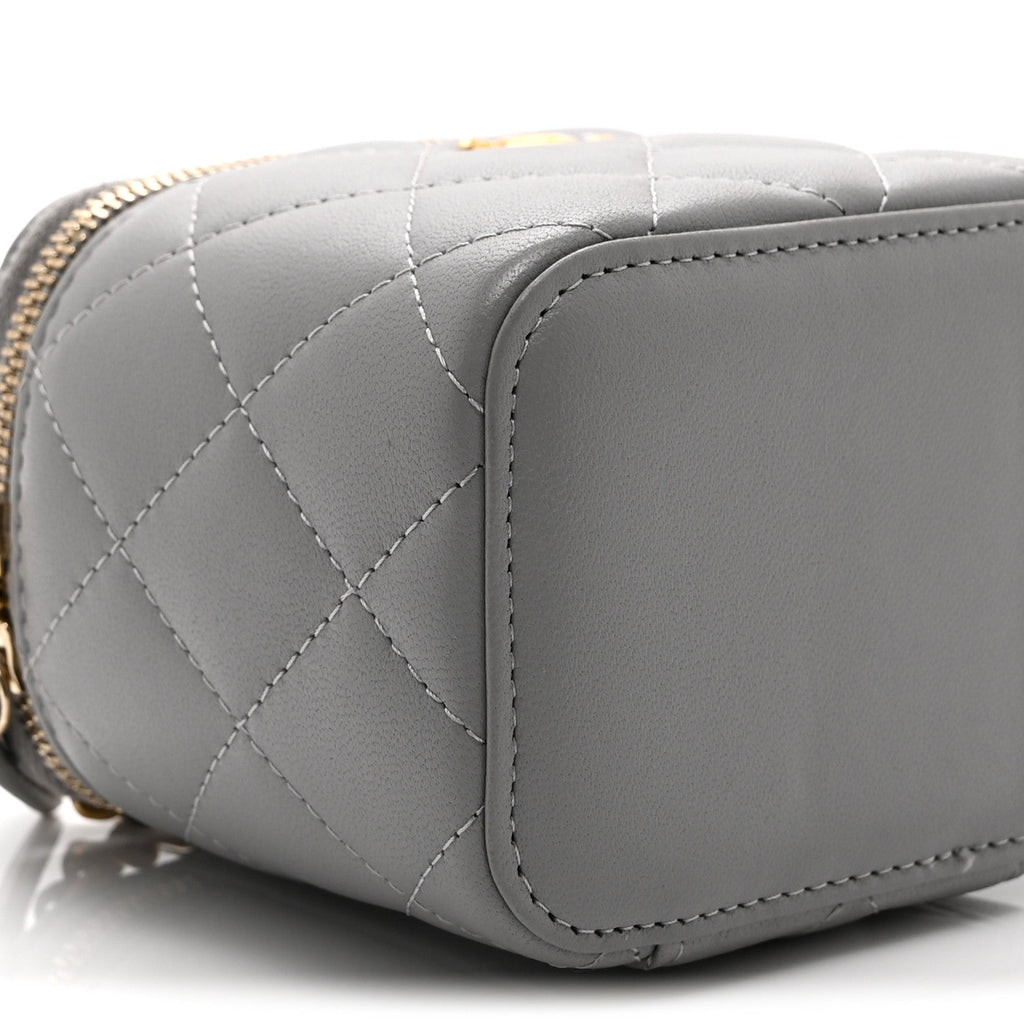 Lambskin Quilted Pearl Crush Mini Vanity Case With Chain Light Purple