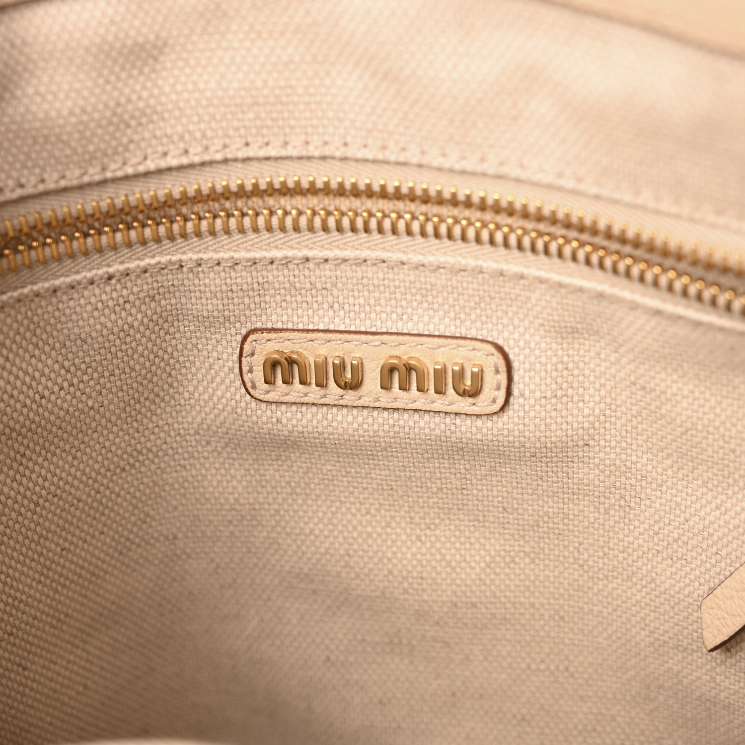 Goatskin Logo Embossed Shopping Tote Lino