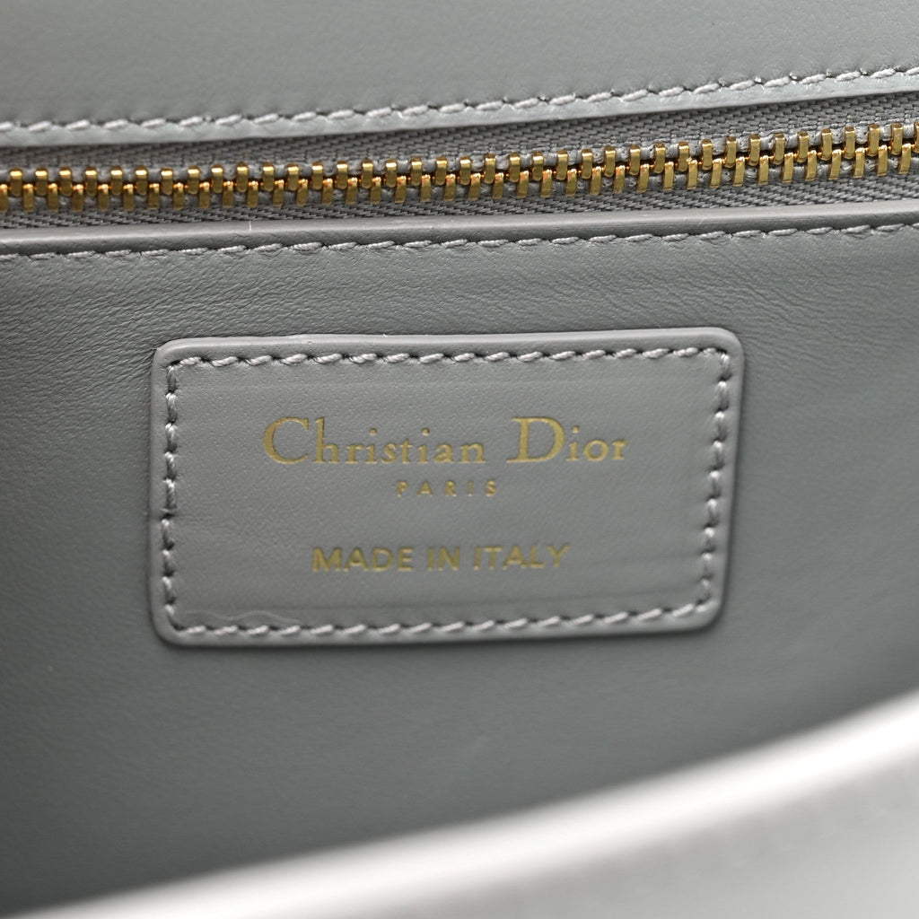 Box Calfskin 30 Montaigne Flap Bag Gray