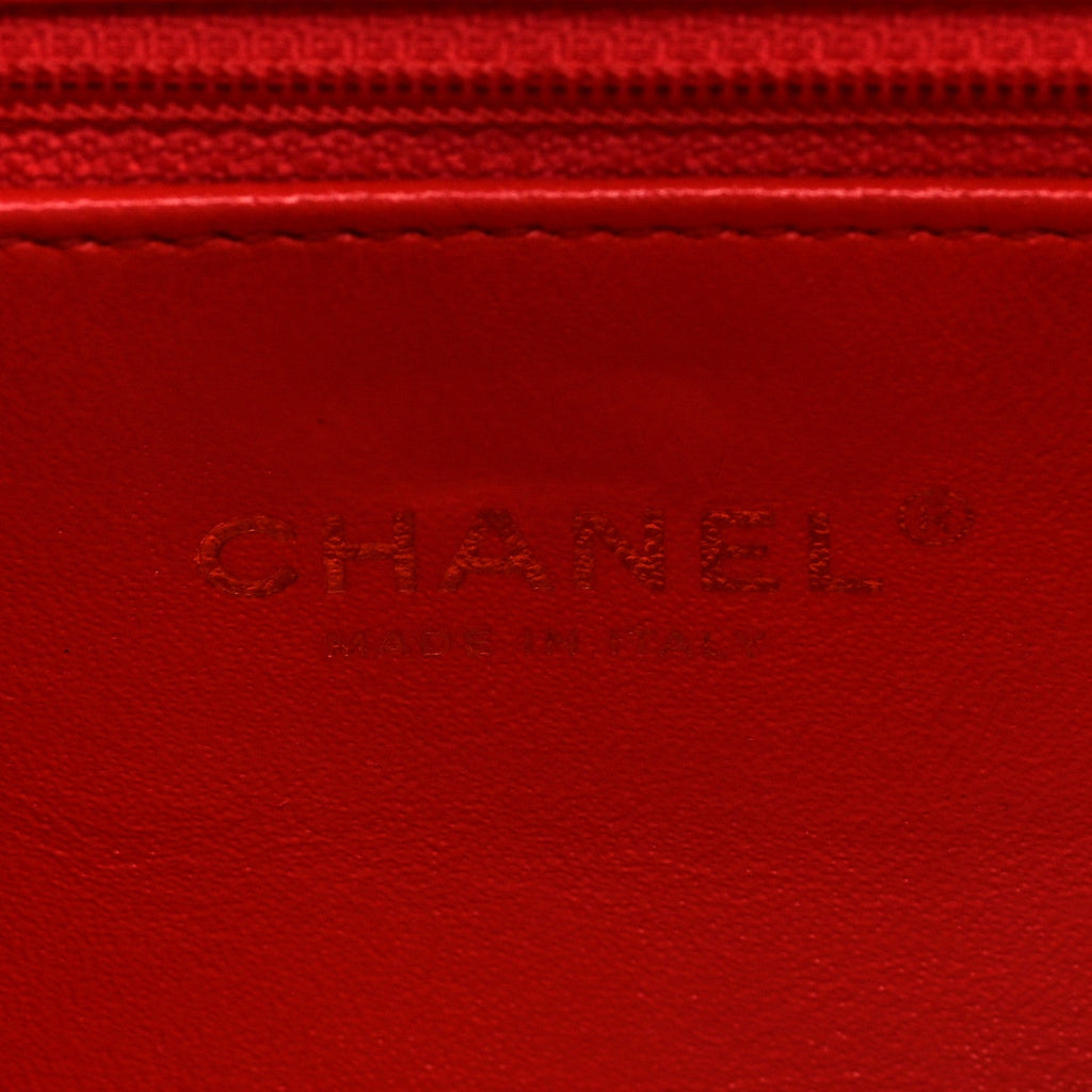 Caviar Quilted Small CC Filigree Flap Coral