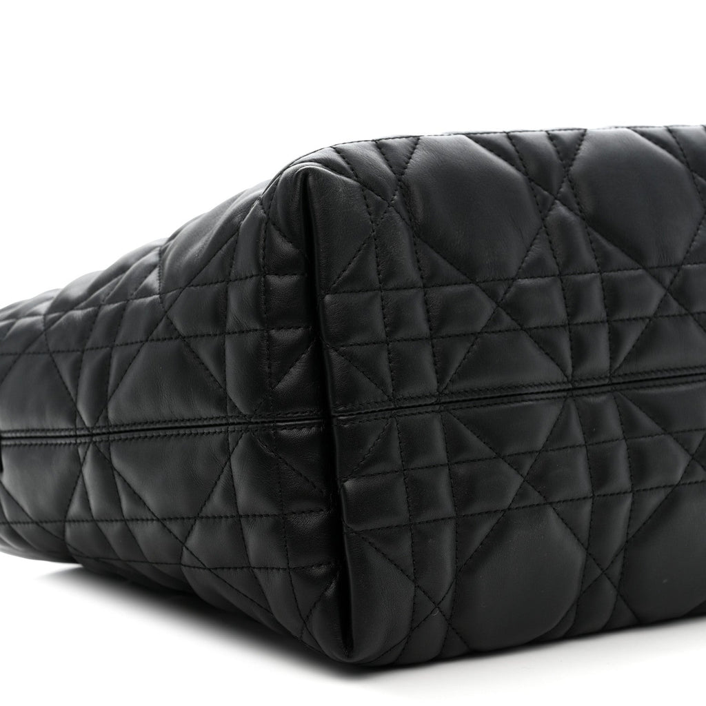 Calfskin Macrocannage Medium Toujours Black