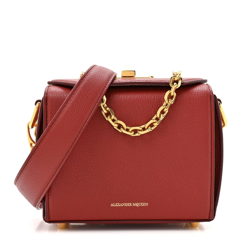 Silky Amish Grained Box Shoulder Bag 16 Lacquered Red