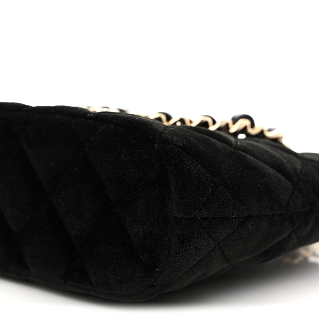 Velvet Quilted Shiny Coco Clutch With Chain Black