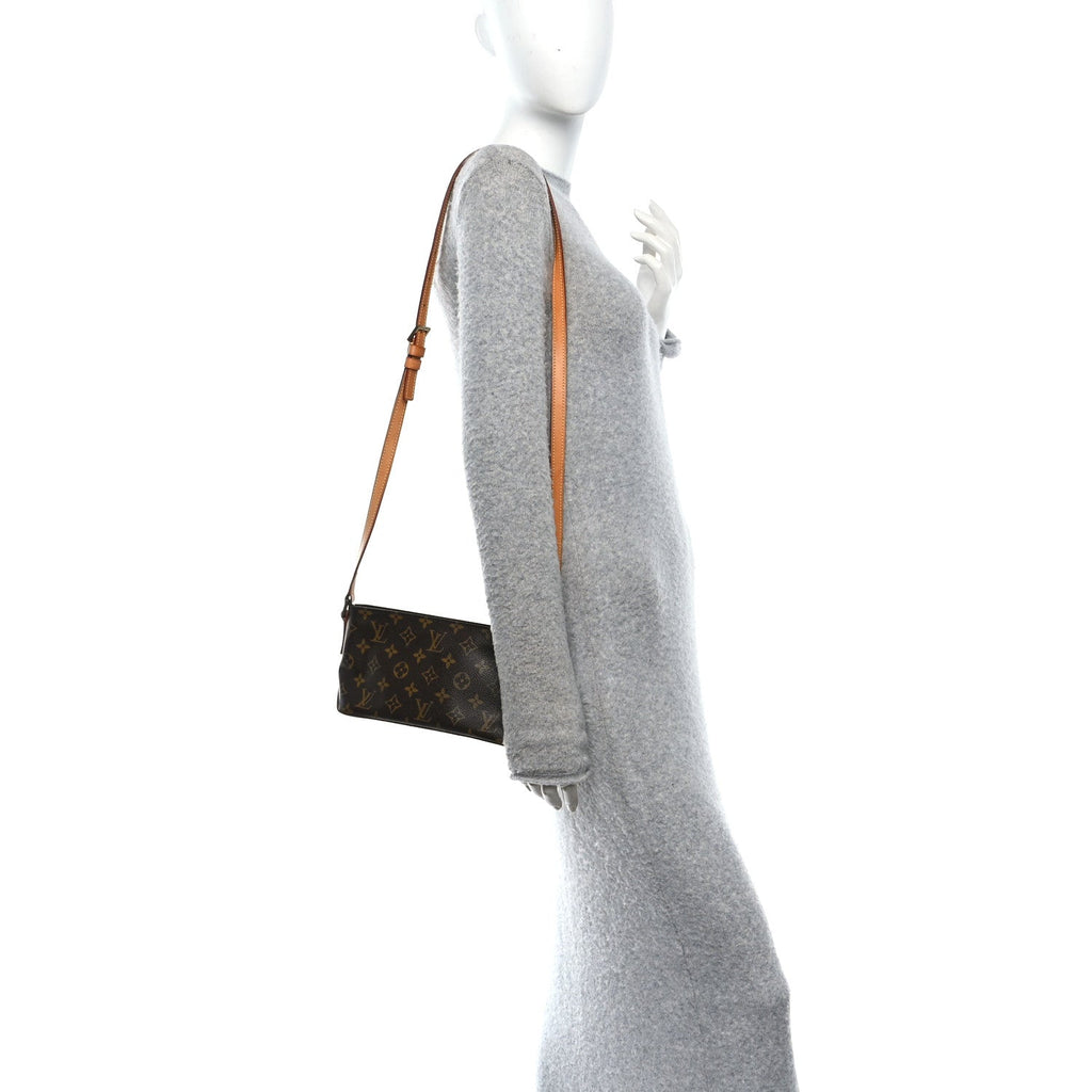 Monogram Trotteur