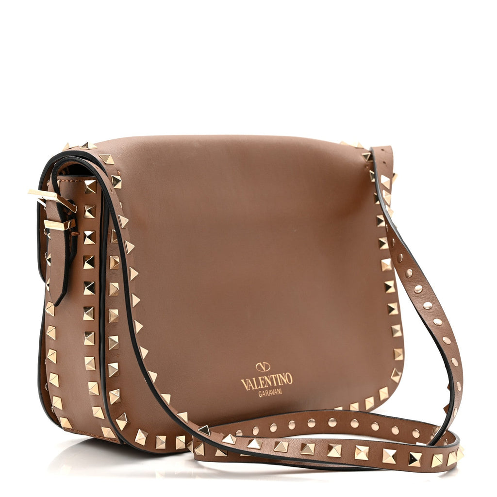 Vitello Medium Rockstud Flap Saddle Bag Brown