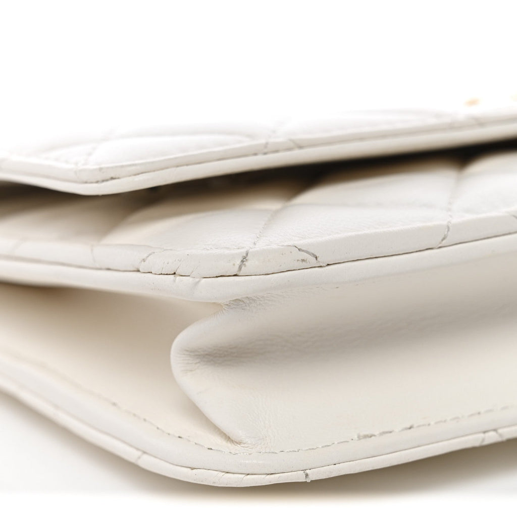 Lambskin Quilted CC Pearl Crush Wallet on Chain WOC White