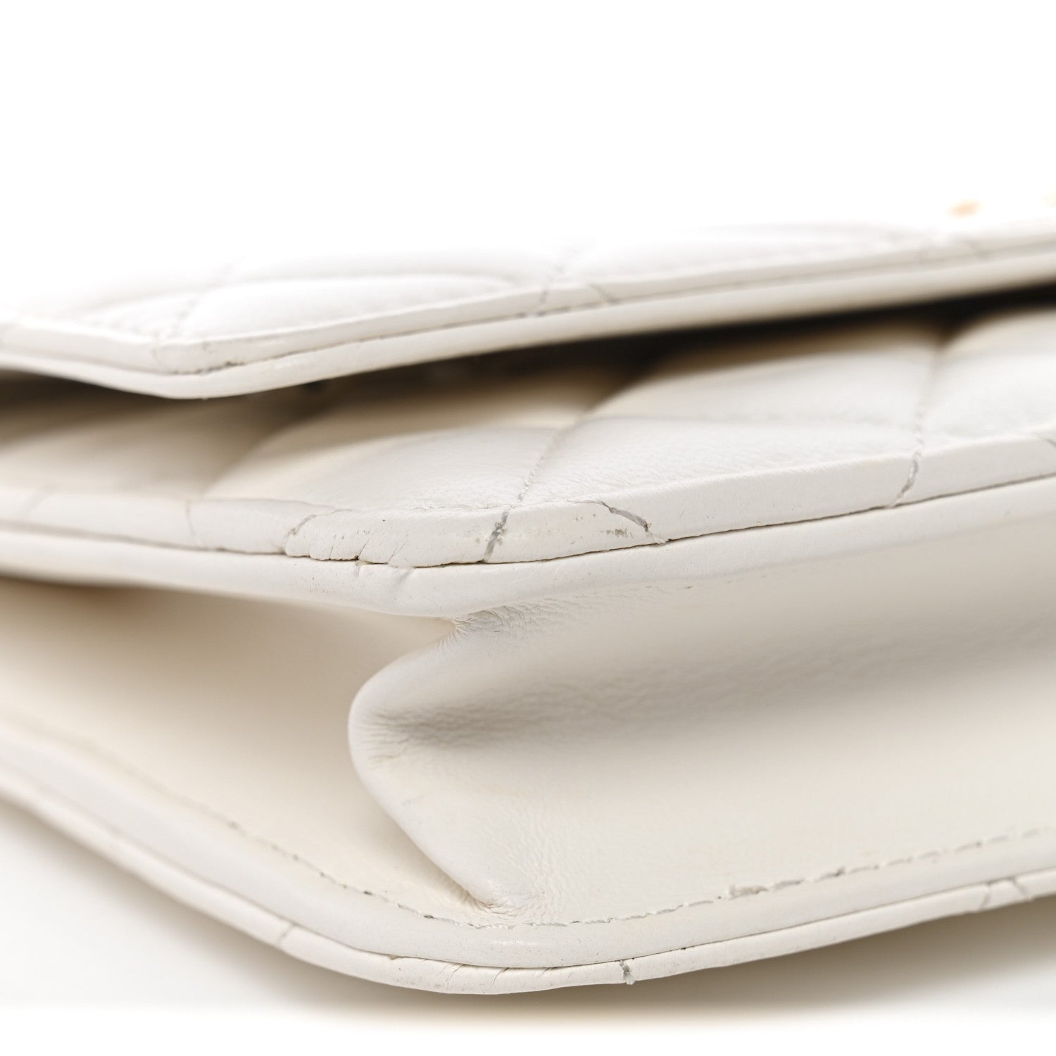 Lambskin Quilted CC Pearl Crush Wallet on Chain WOC White
