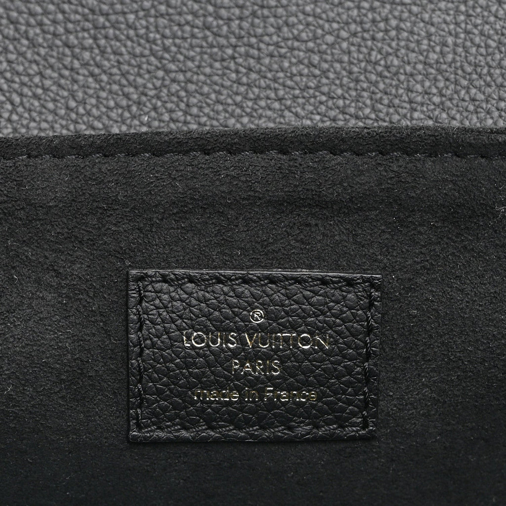 Grained Calfskin Lockme Oxford Black