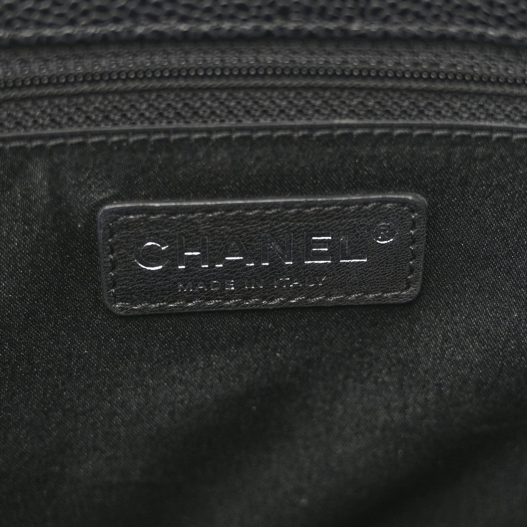 Caviar Quilted Grand Shopping Tote GST Black