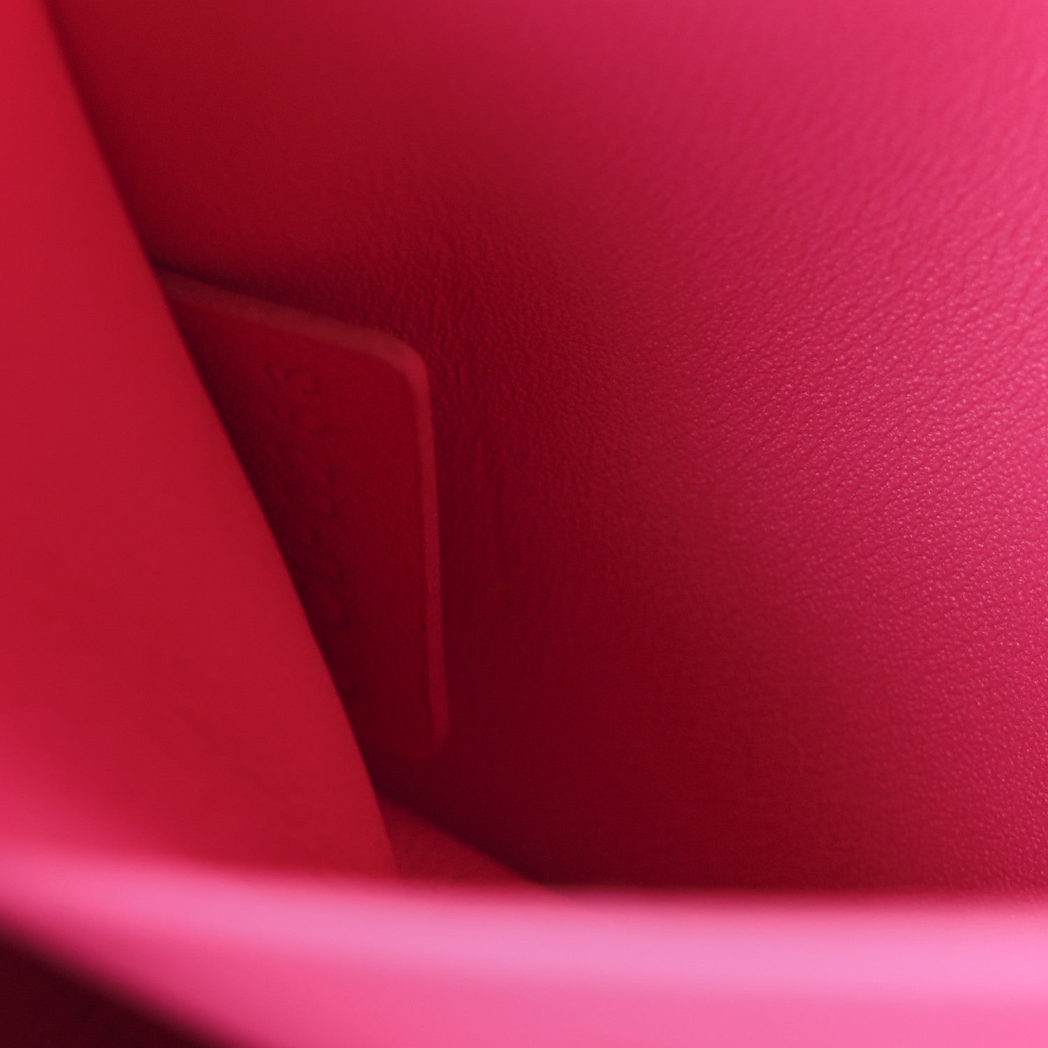 Shiny Calfskin Triomphe Shoulder Bag Fuchsia