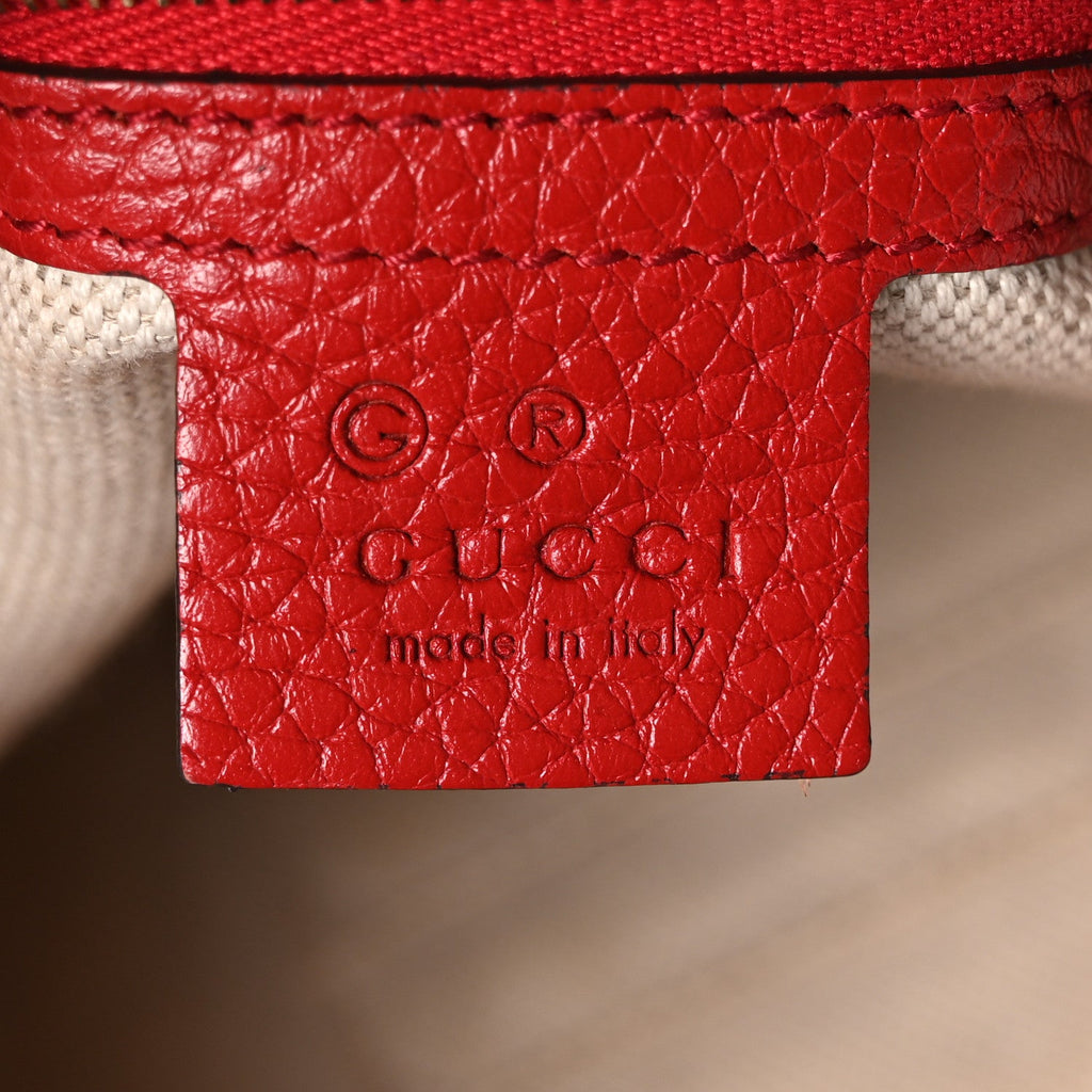 Pebbled Calfskin Medium Soho Chain Shoulder Bag Tabasco Red