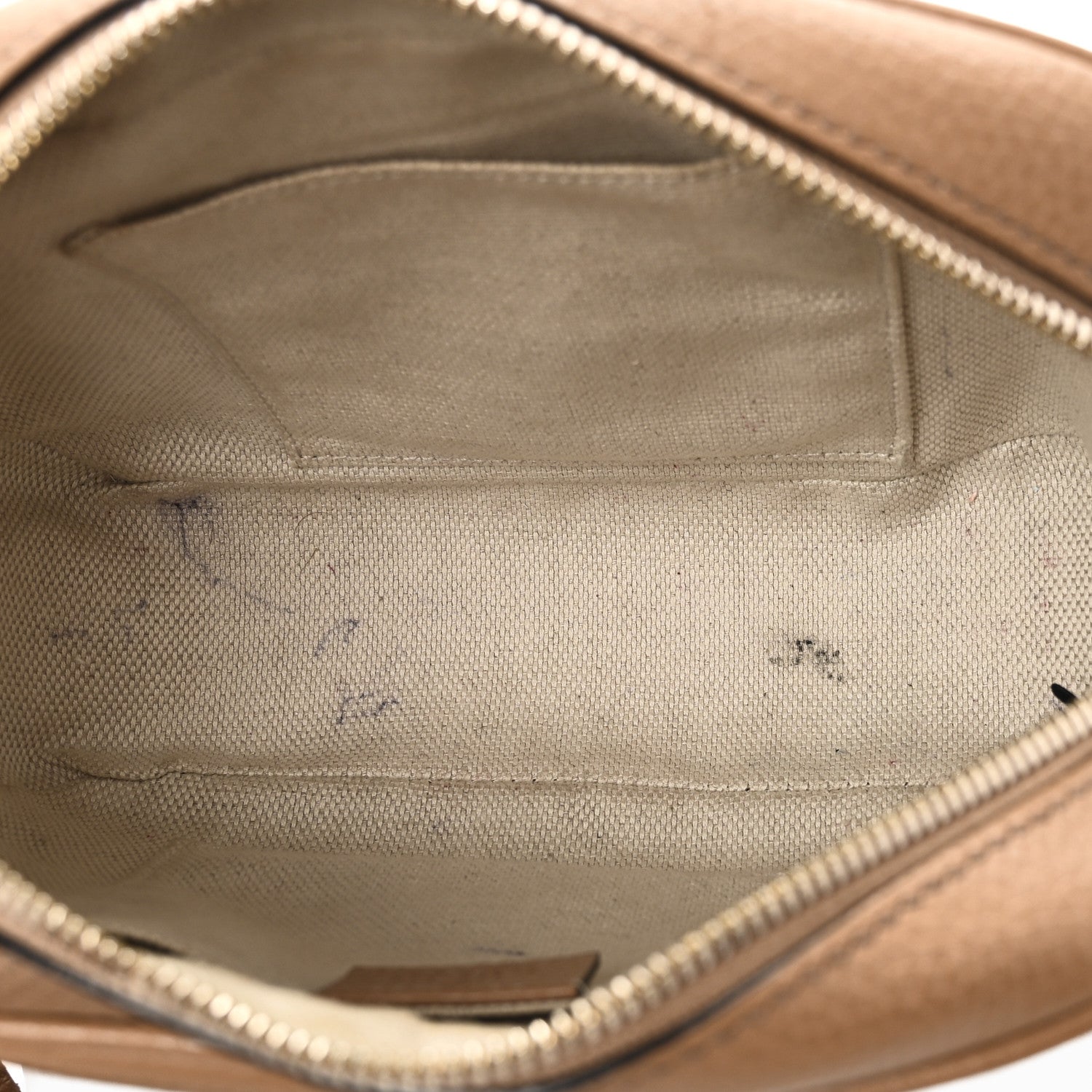 Pebbled Calfskin Small Soho Disco Bag Camelia
