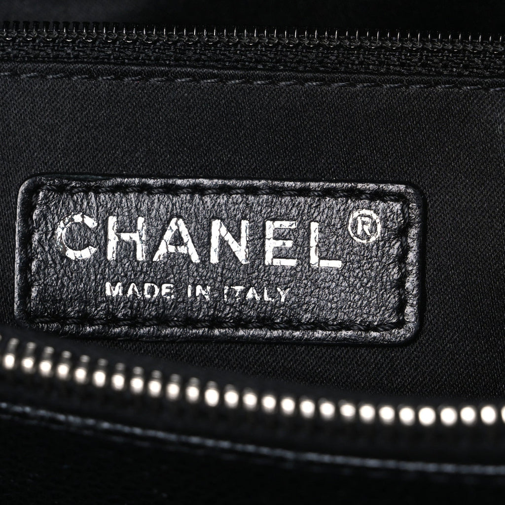 Caviar Quilted Grand Shopping Tote GST Black