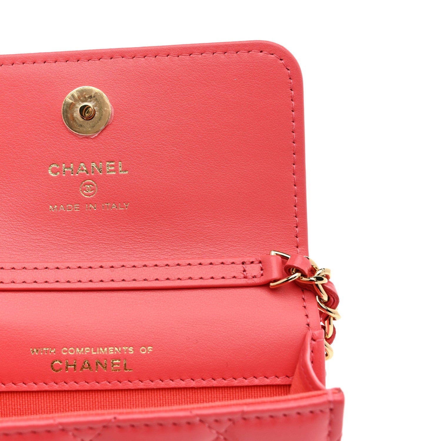 Shiny Lambskin Quilted  Holder On Chain Pink