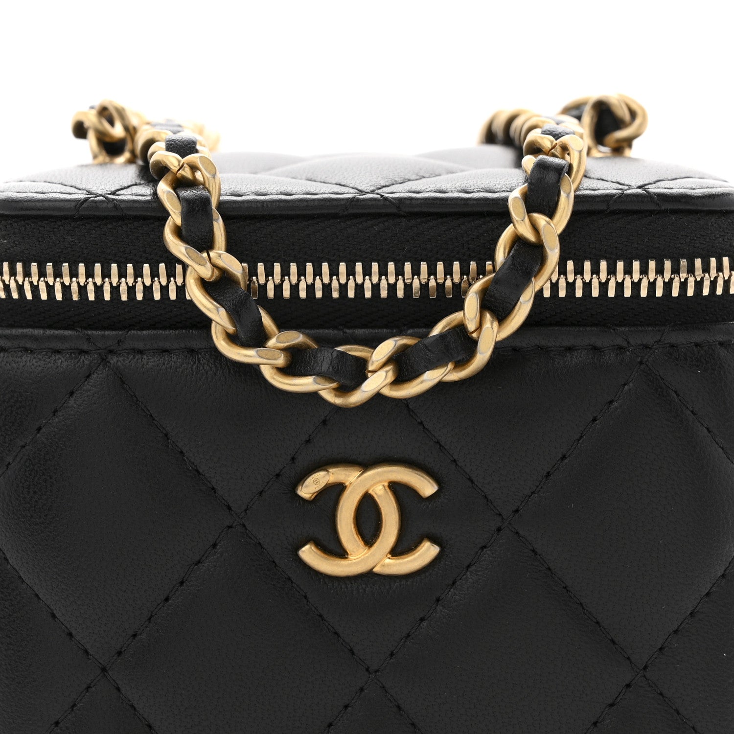 Lambskin Quilted Mini Pearl Crush Vanity Case With Chain Black