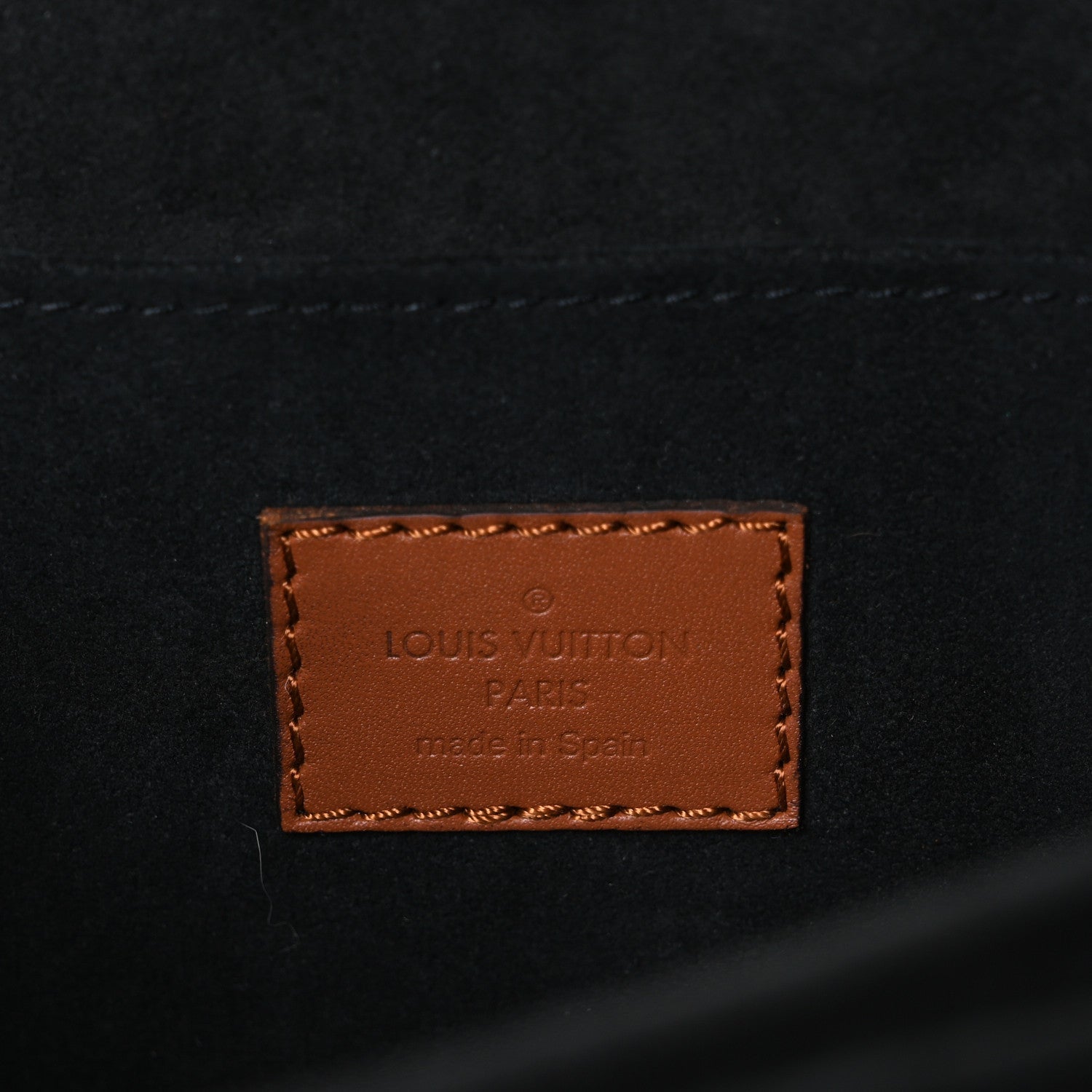 Reverse Monogram Dauphine MM