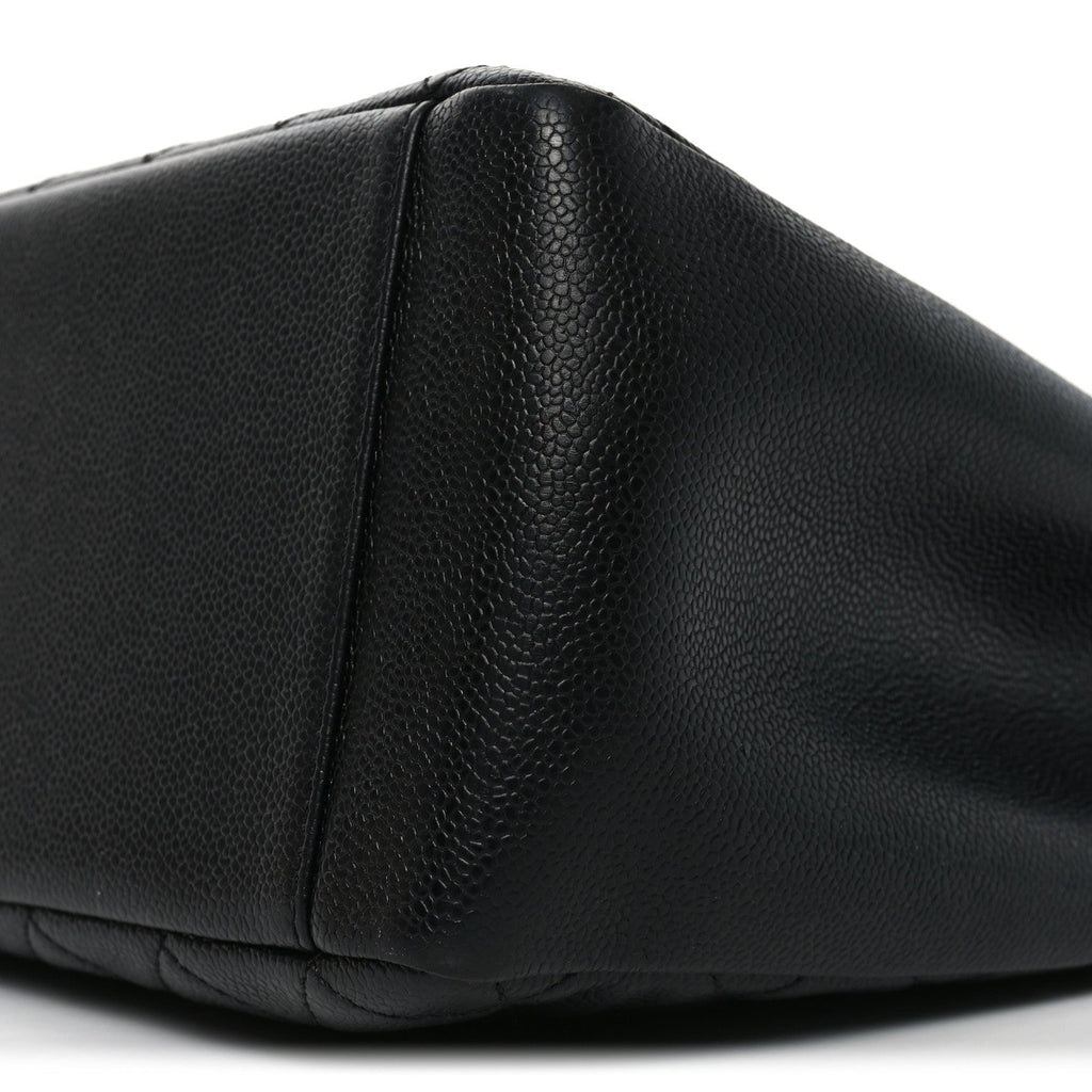 Caviar Quilted Grand Shopping Tote GST Black