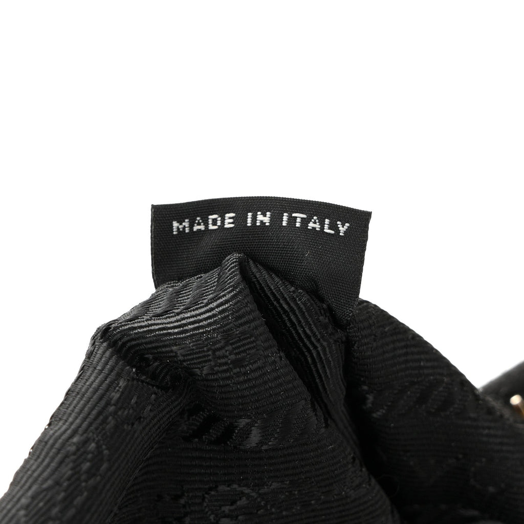 Saffiano Lux Re-Edition 2005 Shoulder Bag Black