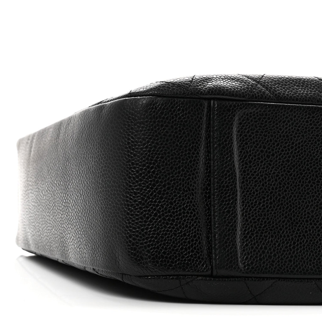Caviar Quilted Timeless CC Shoulder Bag Black