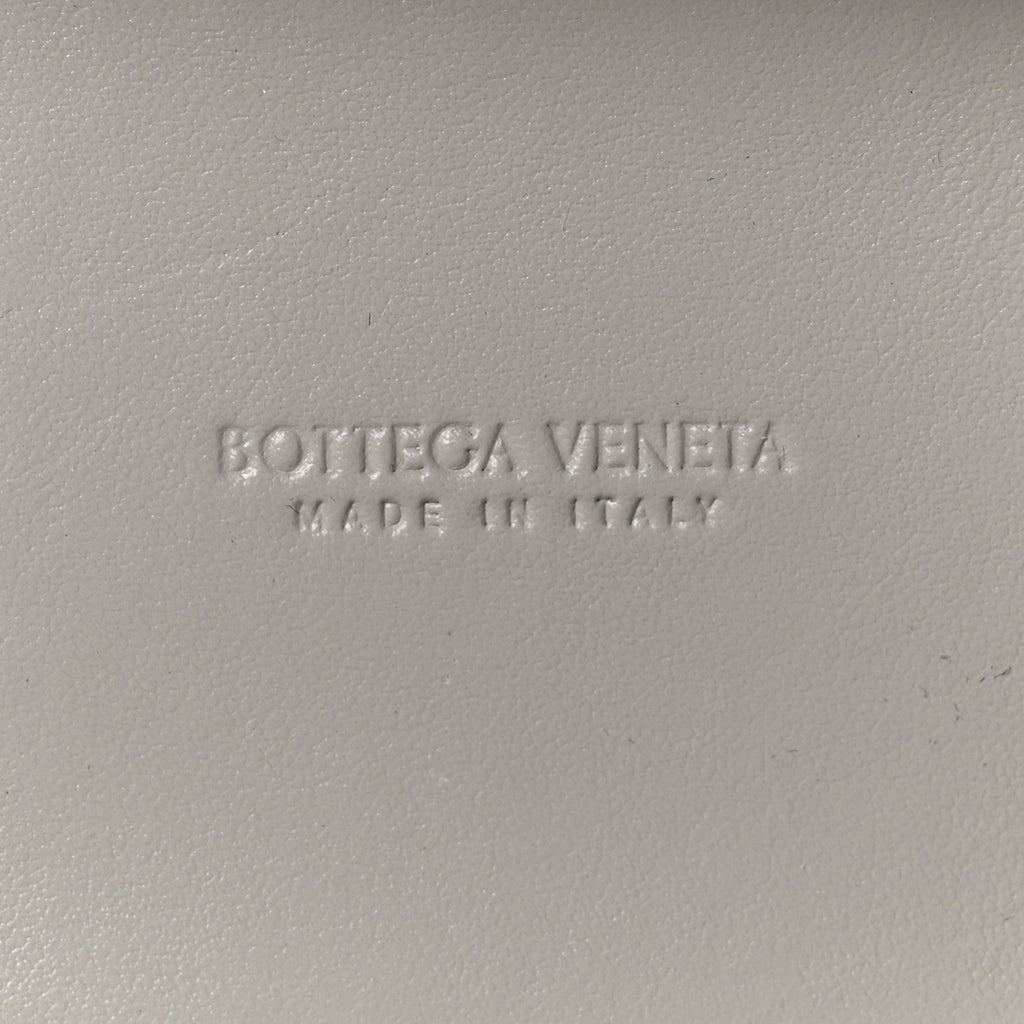 Nappa Intrecciato Small Vanity Case On Strap Agate Grey