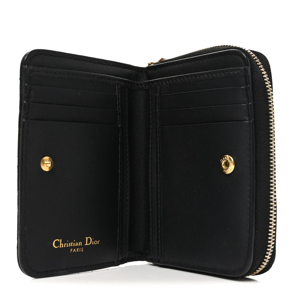 Grained Calfskin Supple Cannage Caro Scarlet Zipped Wallet Black