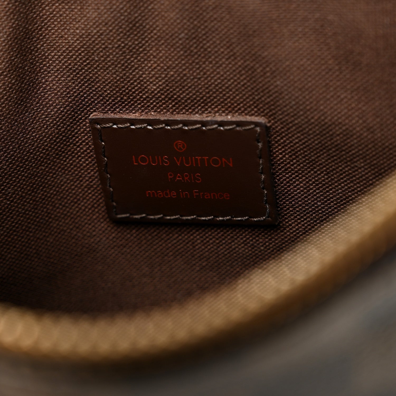 Damier Ebene Pochette Melville