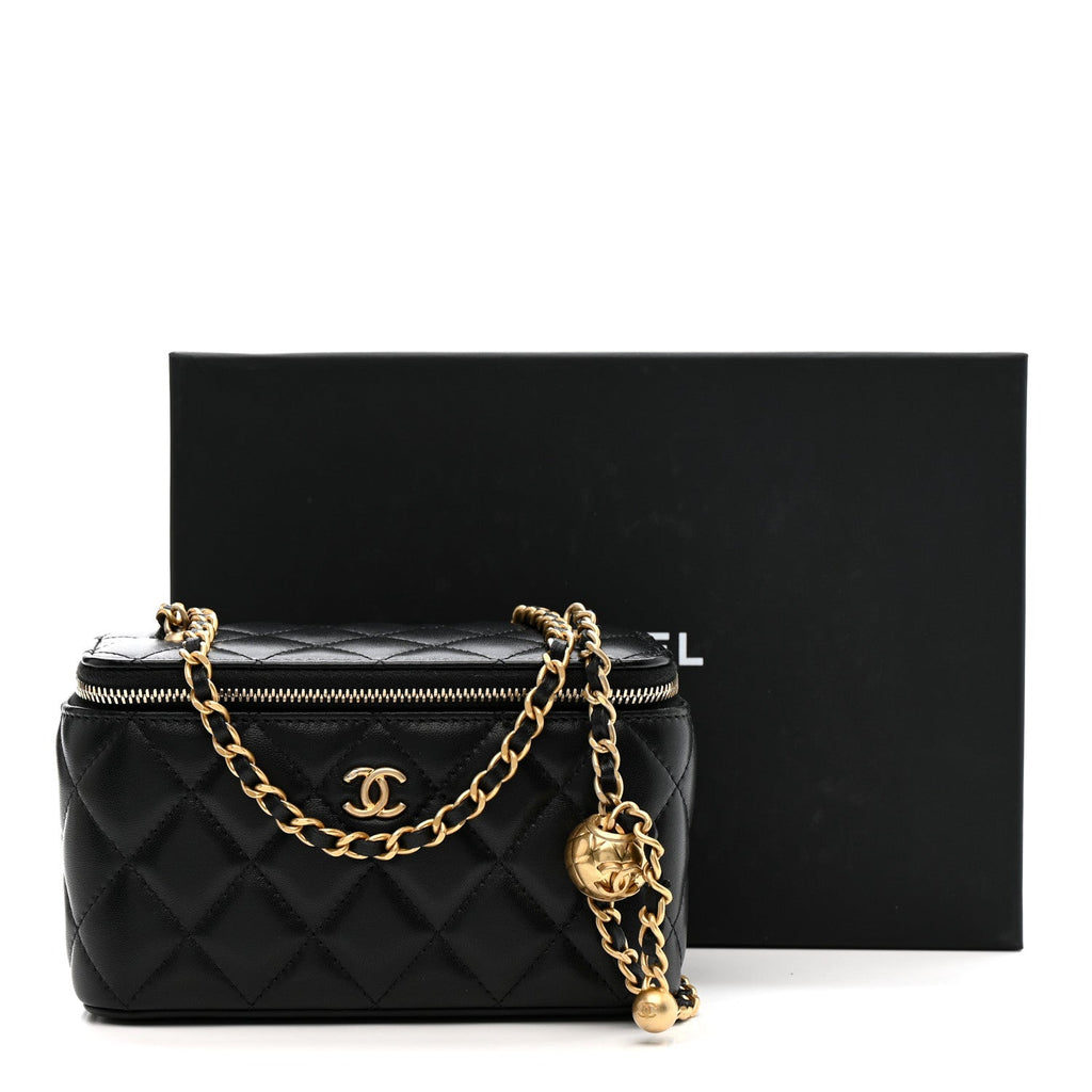 Lambskin Quilted Pearl Crush Small Vanity Case With Chain Black