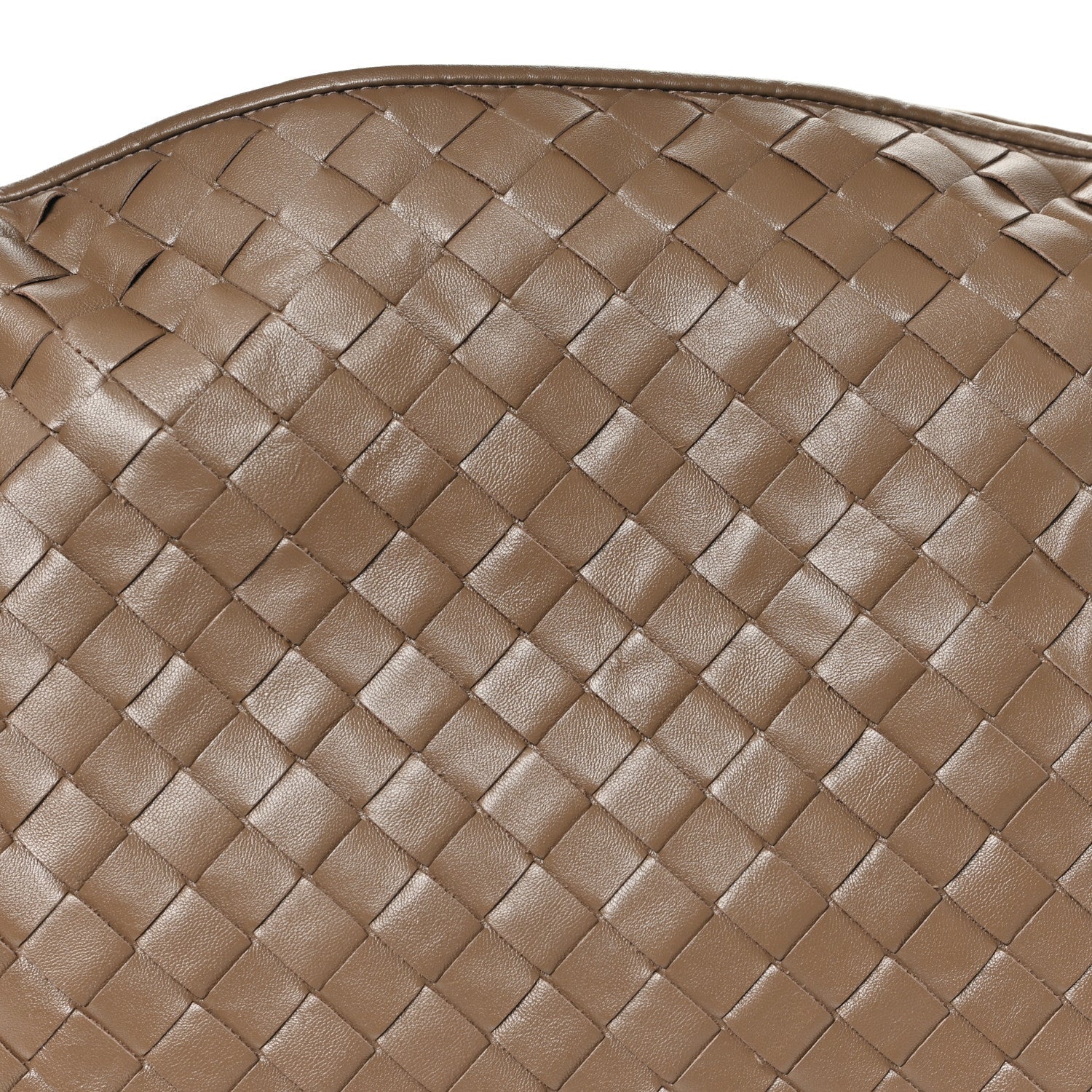 Calfskin Intrecciato Small Hop Pinecone