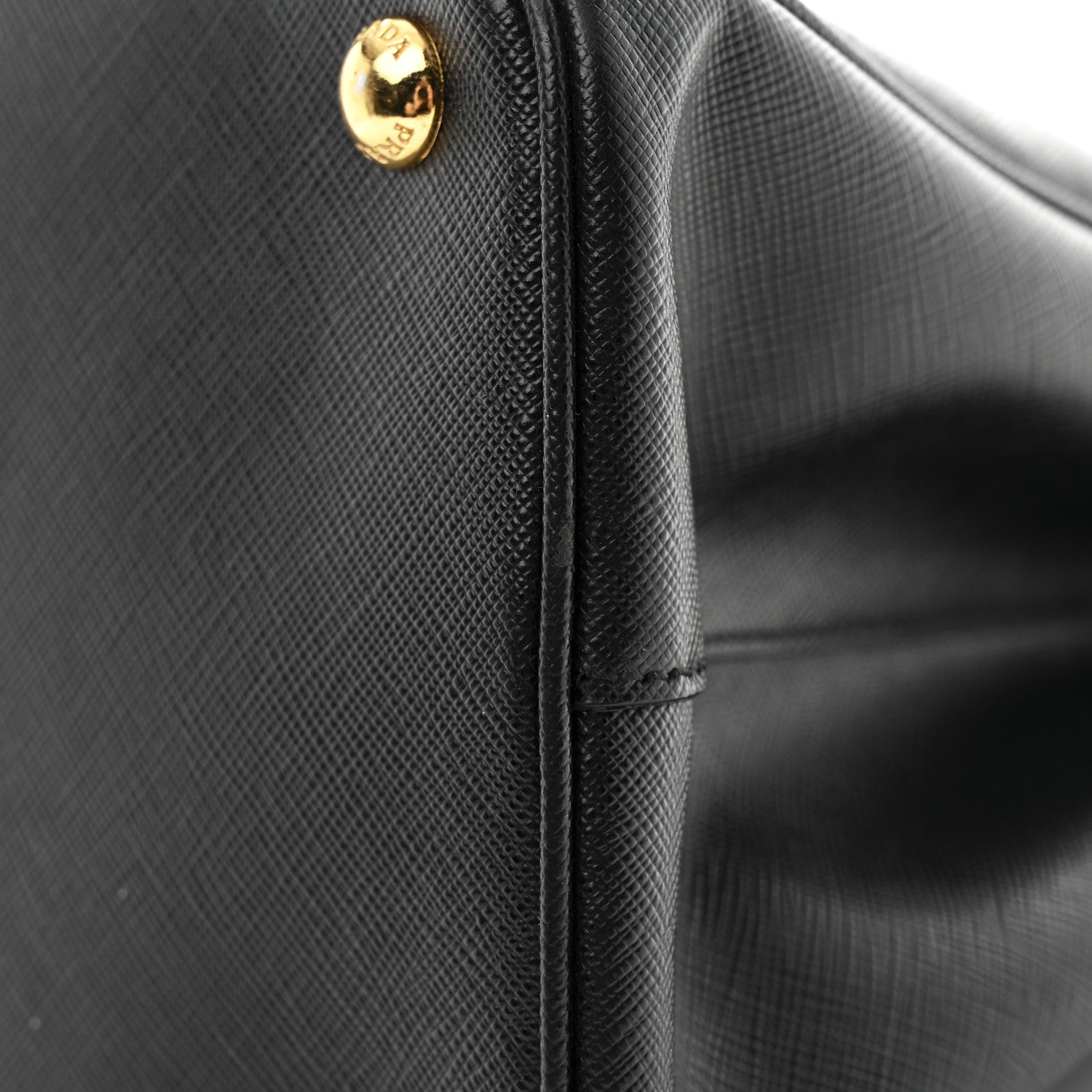 Saffiano Lux Medium Galleria Double Zip Black Black