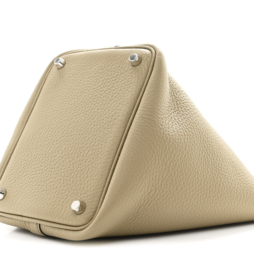 Taurillon Clemence Picotin Lock 18 PM Beige Marfa