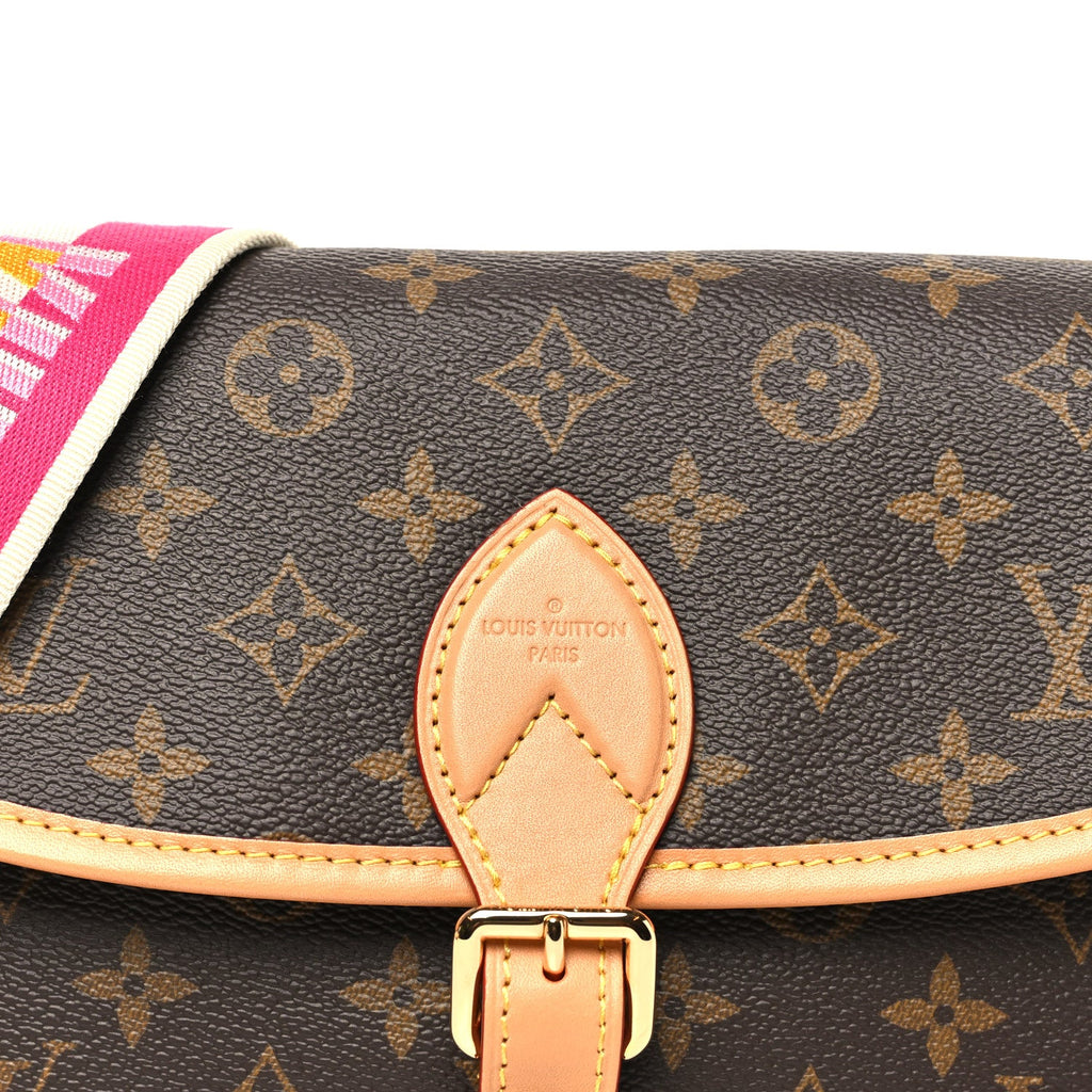 Monogram Diane Fuchsia