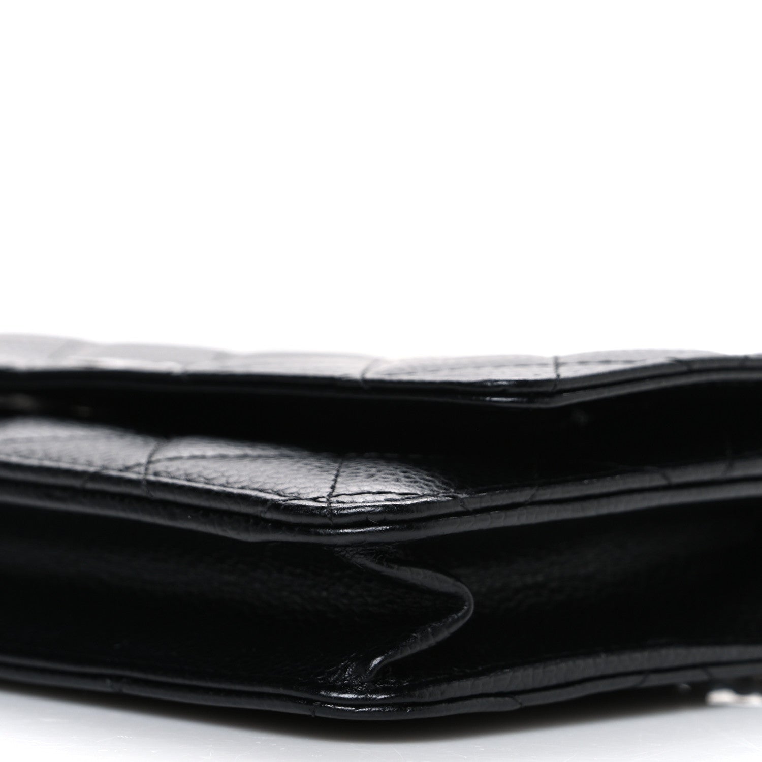 Caviar Quilted Wallet on Chain WOC Black