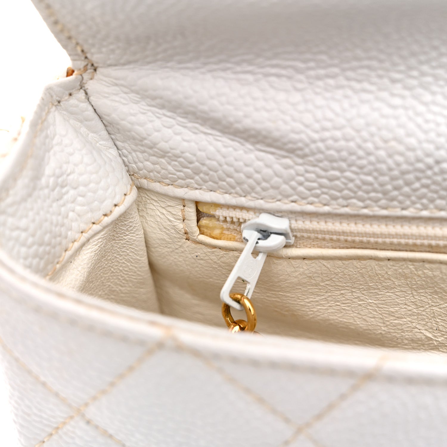Caviar CC Shoulder Bag White