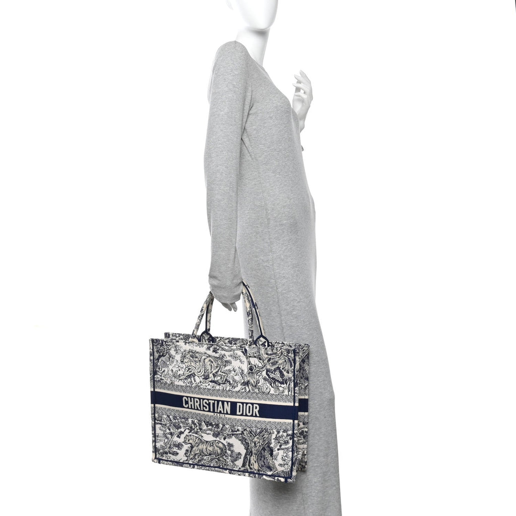 Canvas Embroidered Large Dioriviera Toile De Jouy Book Tote Blue