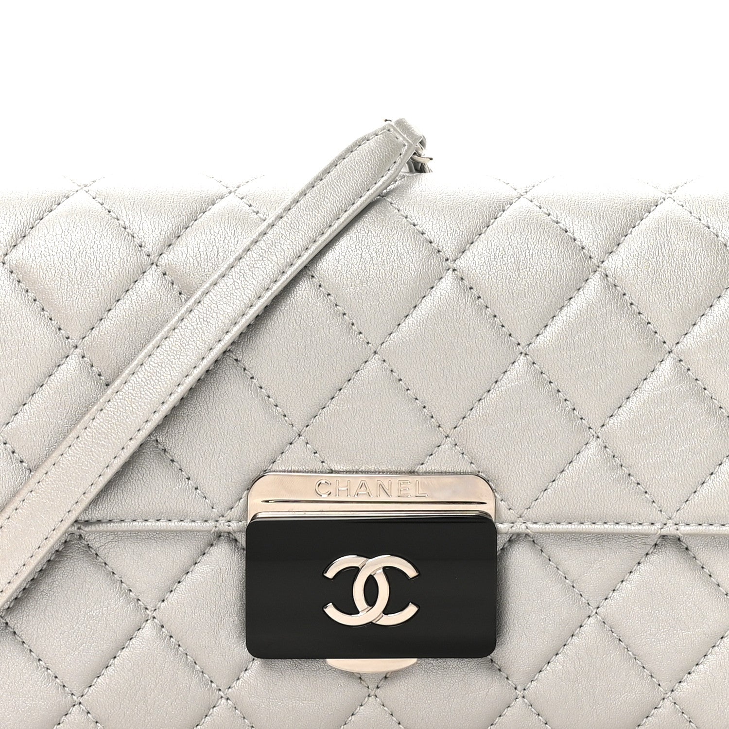 Metallic Sheepskin Quilted Small Beauty Lock Flap Silver